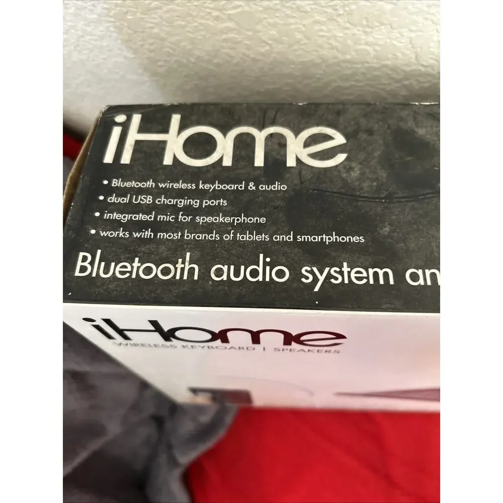 iHOME BLUETOOTH AUDIO SYSTEM & WIRELESS KEYBOARD W/ SPEAKERS NEW IN BOX iDM5B